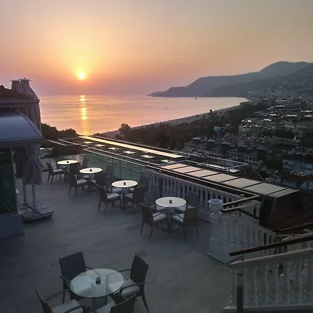 Sunny Hill Alya ホテル