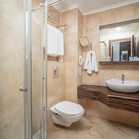 Sunny Hill Alya ホテル 4*