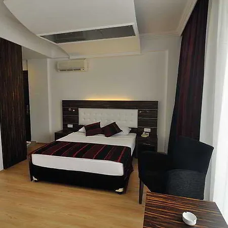 Sunny Hill Alya 4* אלאניה