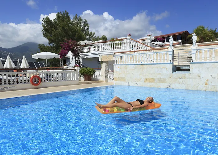 Hotel Sunny Hill Alya 4*