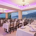 艾丽亚阳光山丘酒店 4*