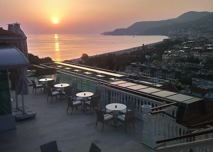 Sunny Hill Alya Hotell